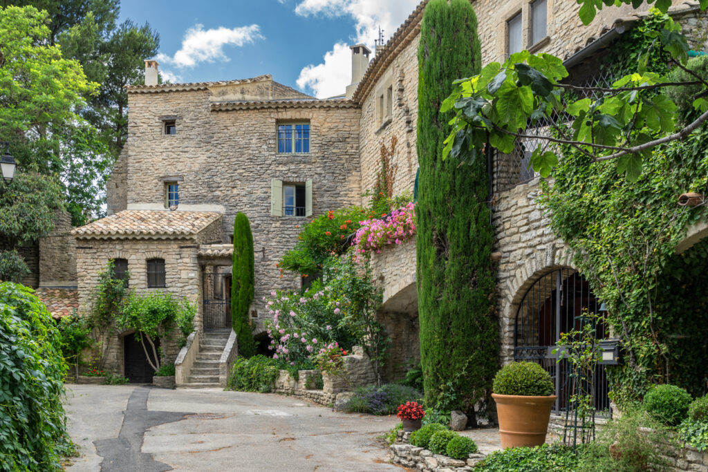 Exploring the Charming Villages of Provence